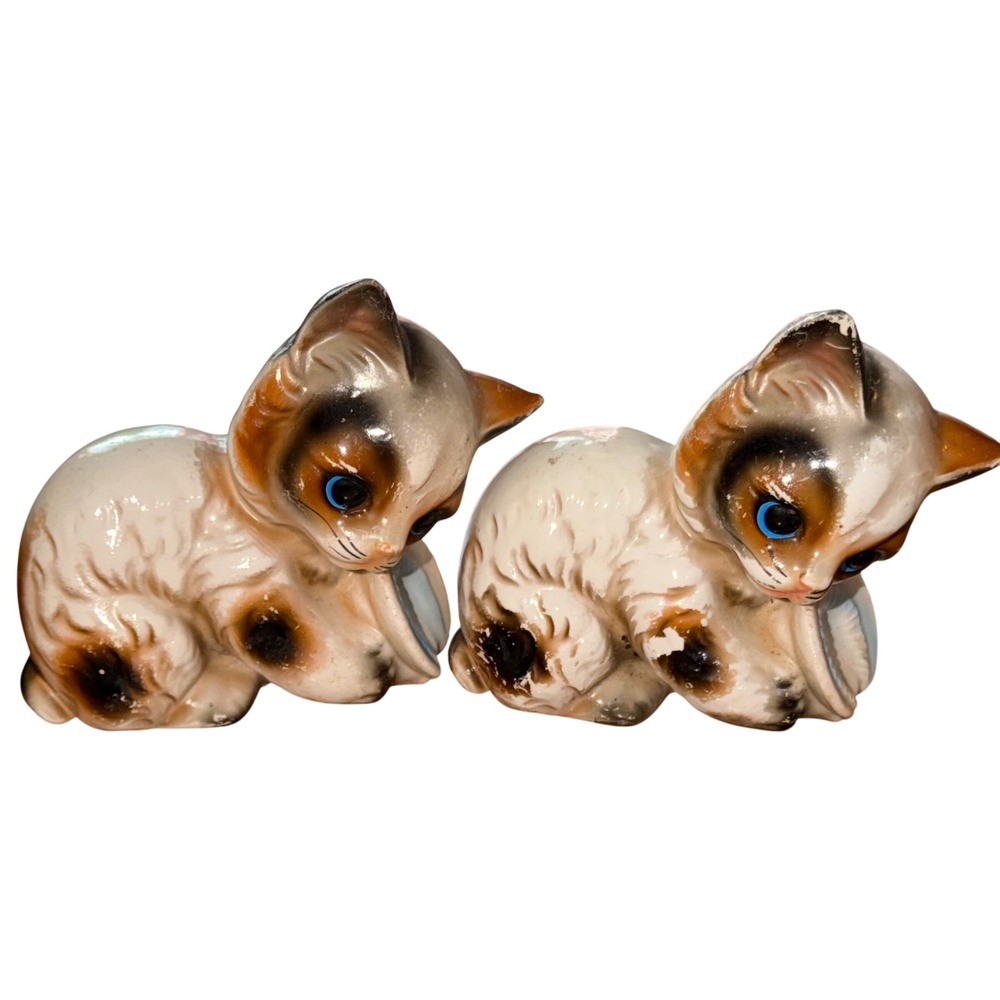 Vintage Siamese Cat Figurines Pair‎ Ceramic Blue Eyes Mid Century Kitschy Decor